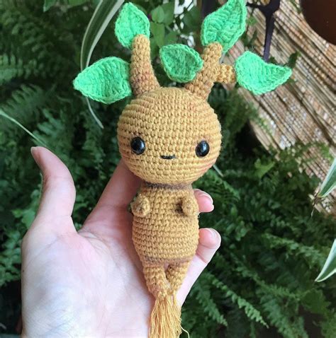 It'll make a great display piece for photos, shelves etc. Baby Mandrake amigurumi ganchillo | Etsy in 2020 | Harry ...