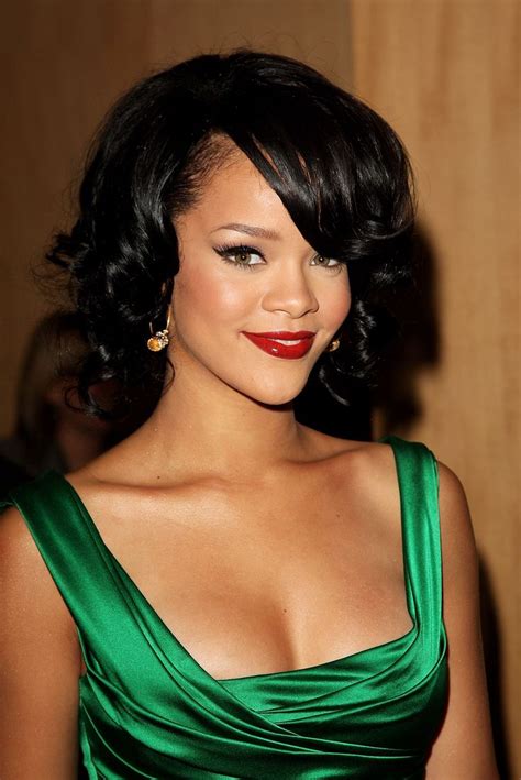 Yahoo serious news, gossip, photos of yahoo serious, biography, yahoo serious girlfriend list yahoo serious is a 67 year old australian director. Rihanna's Best Beauty Looks Ever | Rihanna hairstyles ...