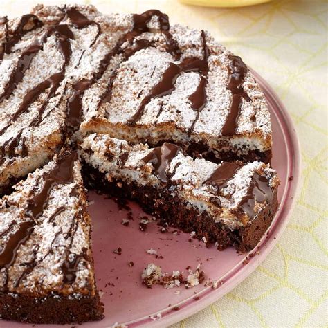 Hier klicken und gleich nachbacken. Schoko-Kokos-Kuchen Rezept - ESSEN UND TRINKEN