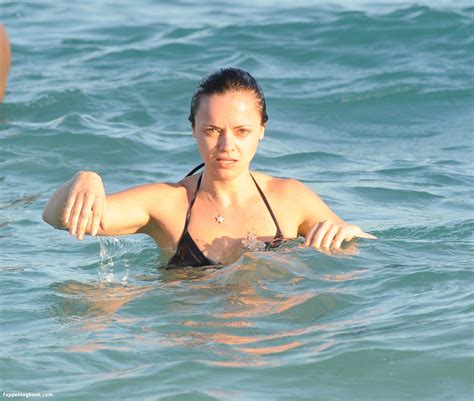 Christina Ricci Arianaricci Nude OnlyFans Leaks The Fappening