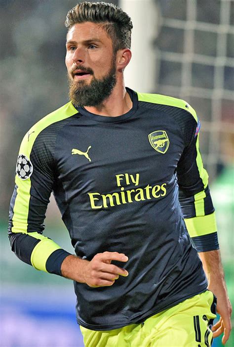 Arsenal News Olivier Giroud Determined To Regain His Starting Place
