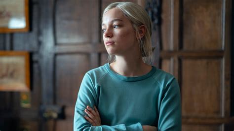 Hanna Review Teen Assassins Have Problems Too