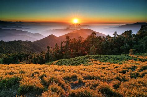 Taroko National Park China China Taiwan Sunset Mountains Fog