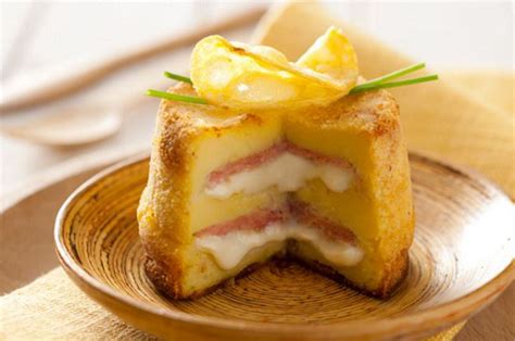Sfoglia al prosciutto cotto patate. Tortino di patate con prosciutto