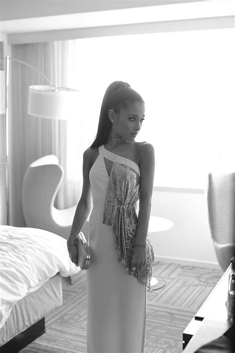 A Look Inside Ariana Grandes Awards Night Routine Ariana Ariana