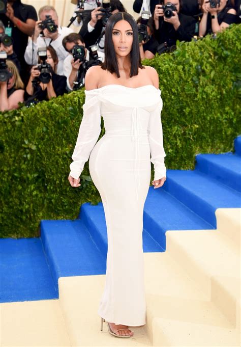 Kim Kardashian Goes Surprisingly Simple At The 2017 Met Gala E Online Uk