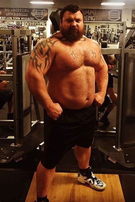 real thick muscle bear men eddie hall world s strongest man