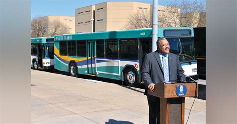 Ks Wichita Transit Unveils 10 New Buses Mass Transit