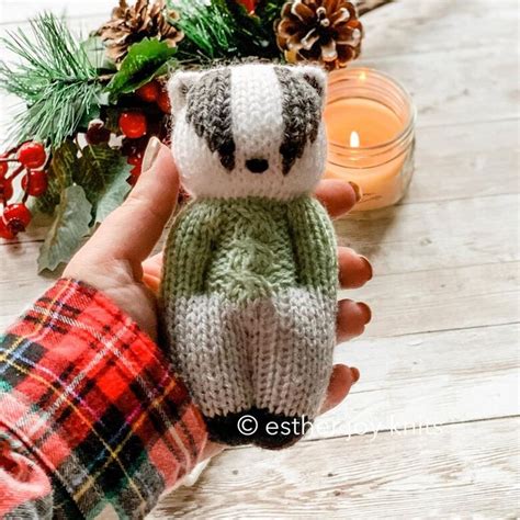 6,667 likes · 5 talking about this. More Forest Friends Knitting pattern by Esther Braithwaite ...
