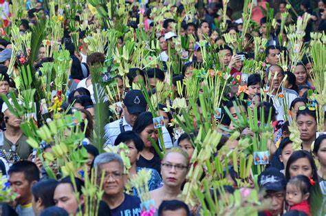 In Photos Holy Week 2018 Begins With Palm Sunday Rites