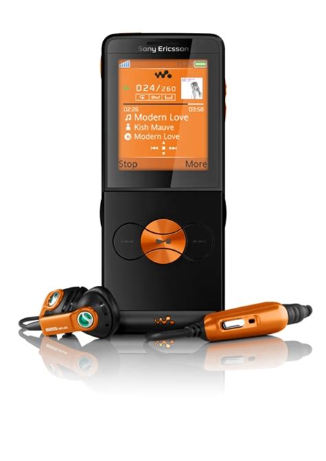 The sony ericsson products follow a particular process of evolution from one added function, improved structure as well as upgraded functionality to another. Celular :: Sony Ericsson W350