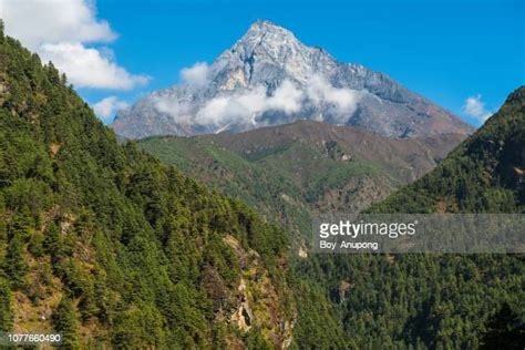 Khumbila Mountain Photos And Premium High Res Pictures Getty Images
