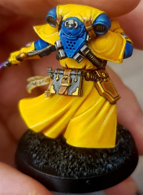 Imperial Fists Librarian Imperial Fists Librarian Gallery Dakkadakka