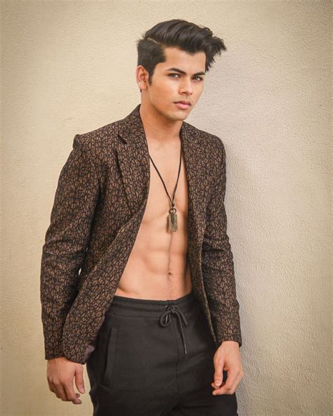 Siddharth Nigam Taking Internet By Storm With These Latest Photos
