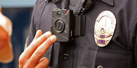 officer s guide to police body cameras tactical experts