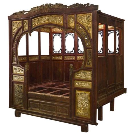 What are the common materials for making canopy beds? 1900s Antique Chinese Gu-Fei Canopy Day Bed For Sale # ...