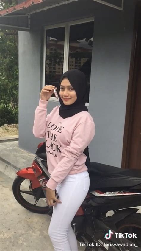 Kirimkan ini lewat email blogthis! Pin di Jilbab cantik