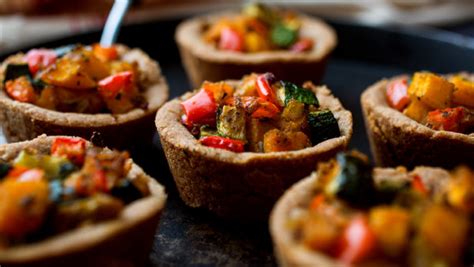 A veggie dinner party dish which stands alone as a vegan main course or as a complex side dish perfect served with spiced roast meat or fish. Vegetarian Thanksgiving: Vegetable Tarts, Big and Small ...