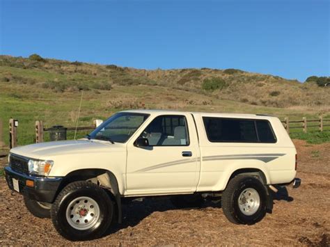 We offer cash & vehicle removal in your area. 1990 Toyota Truck 4x4,4WD, Pick Up, Pickup,Regular Cab ...