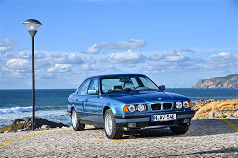 Bmw 5 Series A Look Back Through The Generations Bmw 5 Series E3427