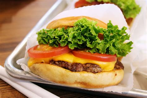 First Look Shake Shack Opens Today In London Serious Eats