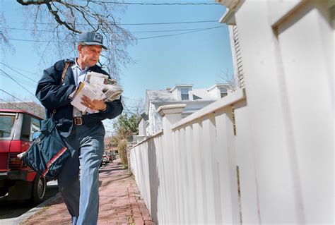 I Was a Mail Carrier For Years—Here's What I Know About You | Reader's