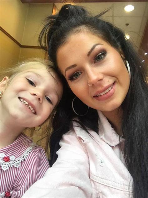 latest updates pageant mum criticized for sexualising 4 year old beauty queen daughter