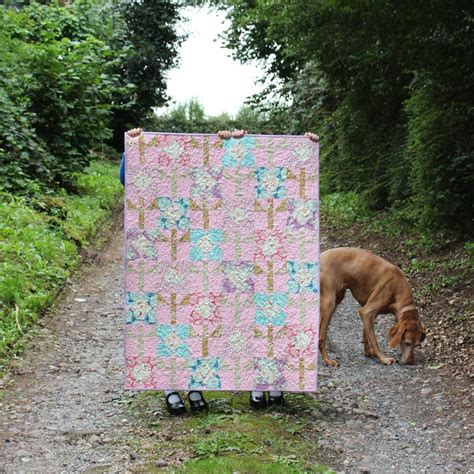 TIlda Flower Quilt - Victoria Peat