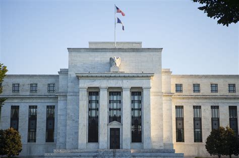 How Central Banks Control the Supply of Money