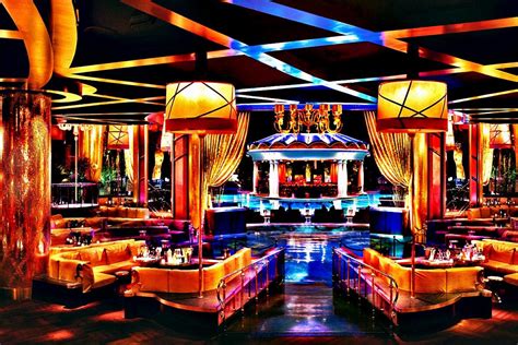 How To Get Into Las Vegas Clubs For Free Le Chic Geek