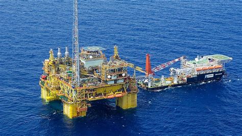 As a result of the pda, we also see the development of the oil and gas industries in malaysia in past four decades, which eventually give rise to many companies, covers a large range of both upstream to downstream of oil and gas industry, are listed in bursa malaysia, that with aggregate market capitalization of hundreds of billions in ringgit. Shell taps Dayang for topside maintenance in Malaysia ...