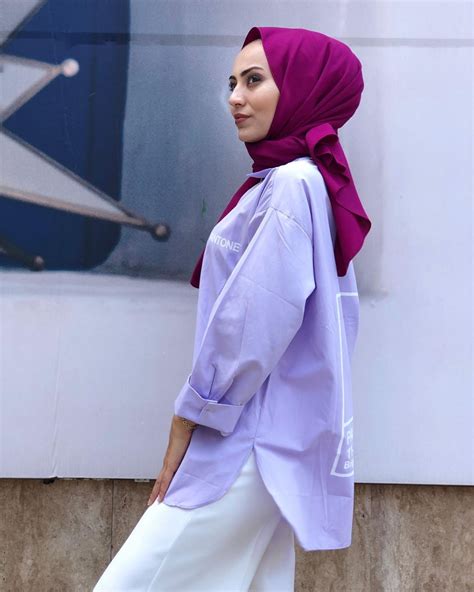Limage Contient Peut être Une Personne Ou Plus Et Personnes Debout Rolando Muslim Fashion