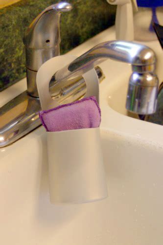 Posted on saturday, mar 30, 2013 by mar. How To: Sponge Holder from a Shampoo Bottle - Crafting a Green World