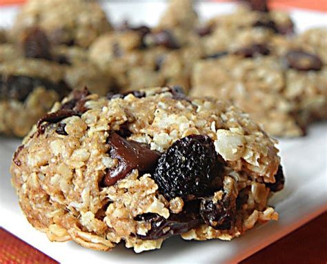 This cookie recipe uses raw honey which can easily be replaced with maple syrup or agave nectar. Healthy Christmas Cookies Recipes - Women Daily Magazine