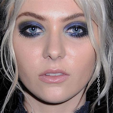 Taylor Momsen Makeup Black Eyeshadow Purple Eyeshadow And Pink Lip