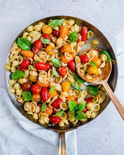 This Cherry Tomato Pasta Pairs Sweet Tomatoes Blistered In A Hot Pan