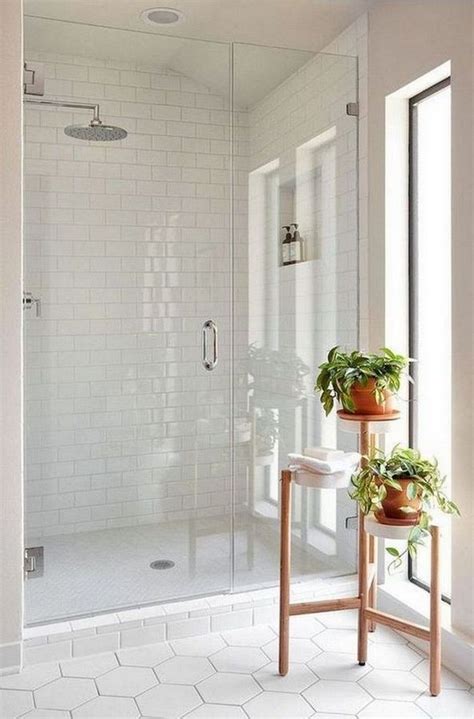 The most popular bathroom tile looks for 2021 include rectangular tiles in herringbone or chevron formations, hexagonal tiles with geometric patterns, mini hexagonal tiles to create a honeycomb effect, classic marble tiles, and unusual shapes as seen here. 40 Most Popular Bathroom Tile Ideas for Bathroom Floor ...