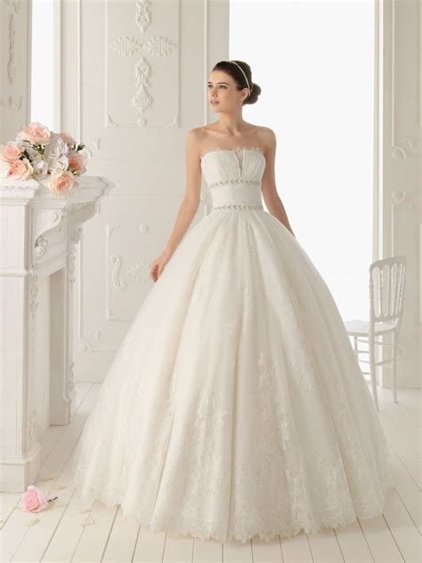 The Irresistible Attraction Of Ball Gown Wedding Dresses