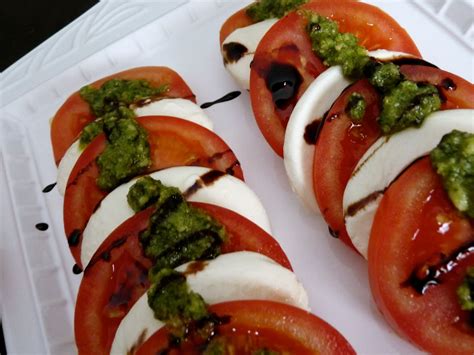 Eat And Repeat Tomato And Bocconcini Salad W Pesto