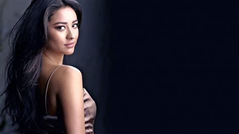 Shay Mitchell Cool Hd Wallpaper Wallpaperfx