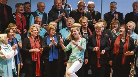 Drei Chöre Bieten Bei Gemeinsamem Konzert In Der Rotenburger Realschule Gemischtes Programm