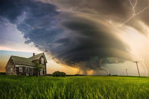 Esta Espectacular Foto De Un Tornado Se Ha Vuelto Viral Porque Los