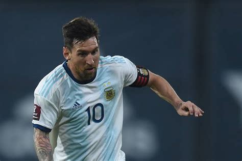 Semifinal copa america 2021 akan mulai digelar pada selasa (06/07/21) hingga rabu (07/07/21) mendatang dan akan mempertemukan dua laga seru demi dua tiket ke partai final. Messi Shines For Argentina In Copa America - Sports Blog ...