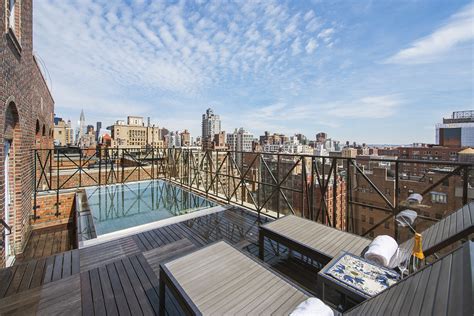 These 6 Manhattan Residences Have Their Own Private Swimming Pools