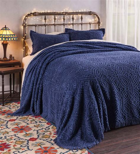 ✅ browse our daily deals for even more savings! Wedding Ring Tufted Chenille Bedspread and Shams (With ...