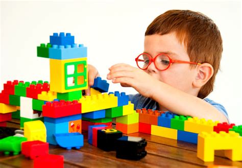 6 Beneficios Que Obtienen Los Niños Al Jugar Con Legos Revista Eka