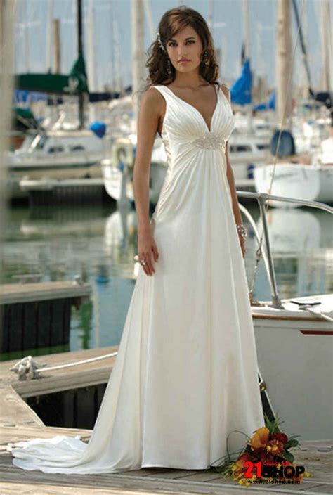 Get best wedding gift ideas for newly . wedding dresses for second marriages | Wedding Gowns For ...