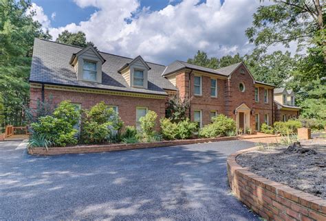 Luxury Homes For Sale in Roanoke, VA | Roanoke MLS Search | Roanoke