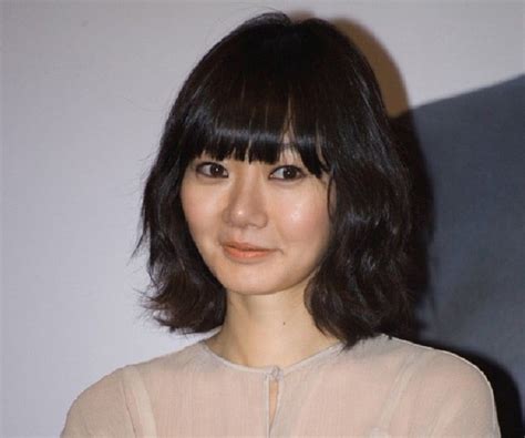 Sint Tico Foto Pel Culas Y Programas De Tv De Bae Doona Mirada Tensa