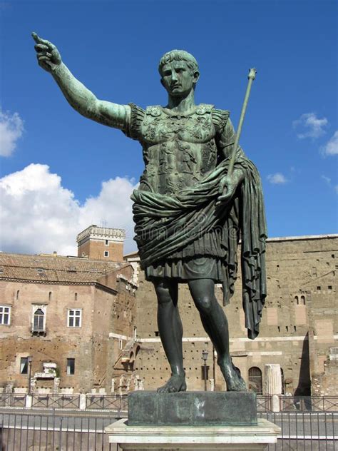 Statue Of Julius Caesar